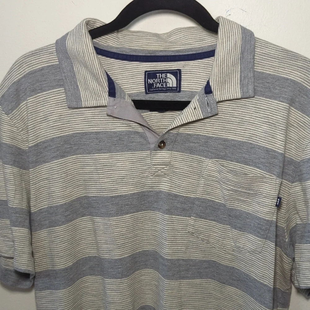 The North Face Polo Shirt Gray + White Striped Gorpcore Outdoors Men's Size L